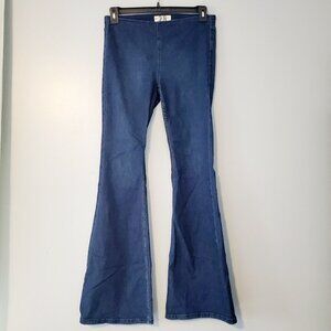 We The Free Flare Leg Jeans Size 28